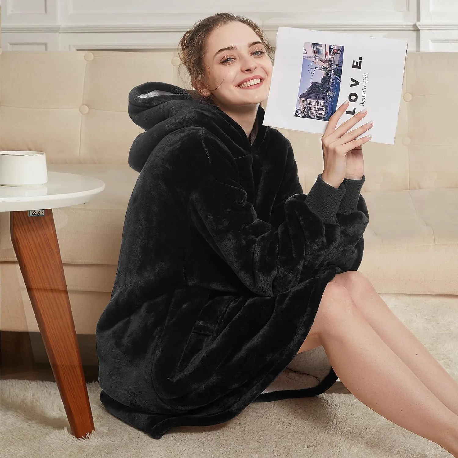 Aemilas Wearable Blanket Hoodie - Warm Sherpa Blanket Sweatshirt as Gifts for Adult Women Mom Men, One Size Fits All